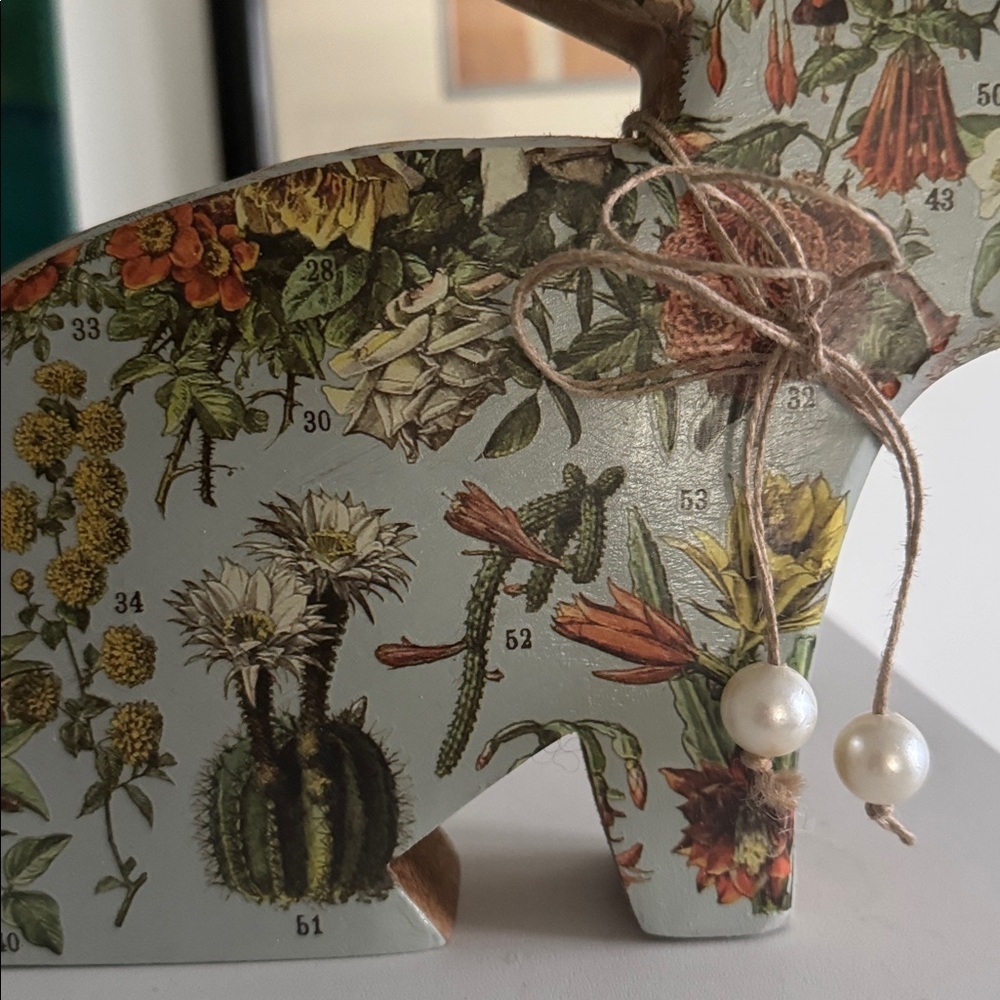 Wooden Decorative Floral Bunny - Picture 6 of 8